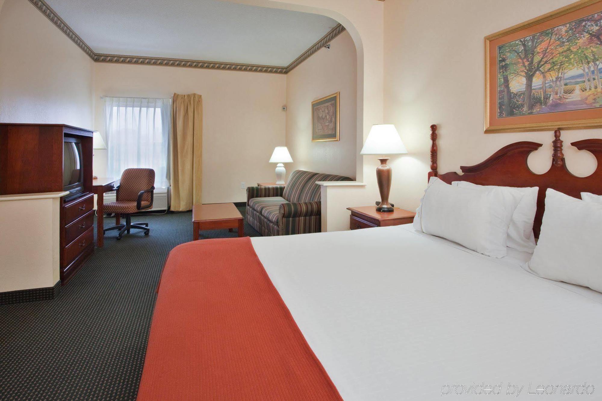 Hotel Holiday Express - By Ihg