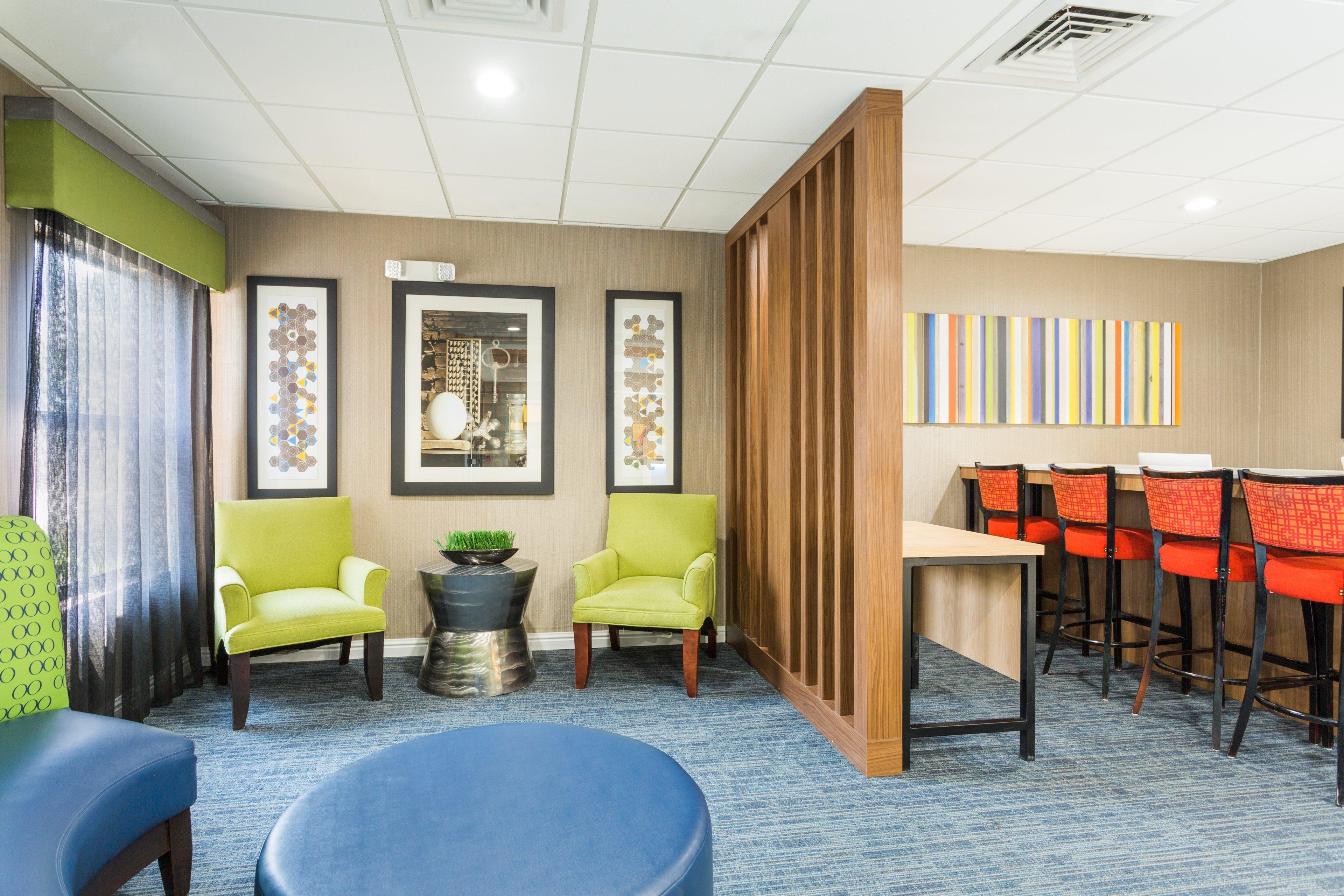 Holiday Express - By Ihg